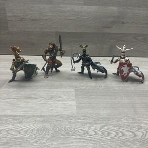 4 Papo Figurines With Weapons Knights Mythical Creatures Mid Century Very Nice